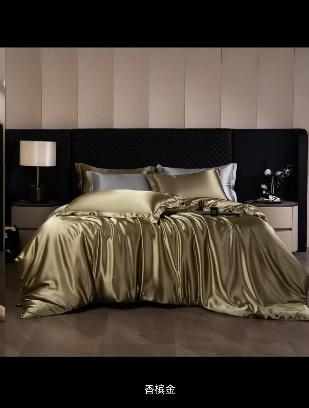 🌸 Silk Duvet Cover Set / Duvetcover Silk , Bedsheet, Four Pillowcases 6*6 🌸
Natural silk material is breathable, hypoallergenic, and gentle on the skin,
Material: 100% genuine silk for a rich, soft