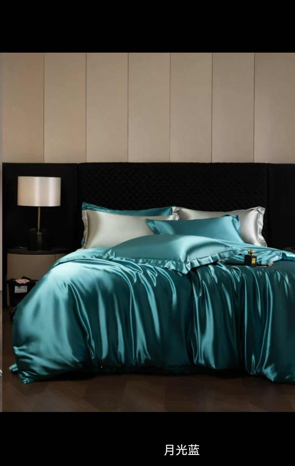 🌸 Silk Duvet Cover Set / Duvetcover Silk , Bedsheet, Four Pillowcases 6*6 🌸
Natural silk material is breathable, hypoallergenic, and gentle on the skin,
Material: 100% genuine silk for a rich, soft