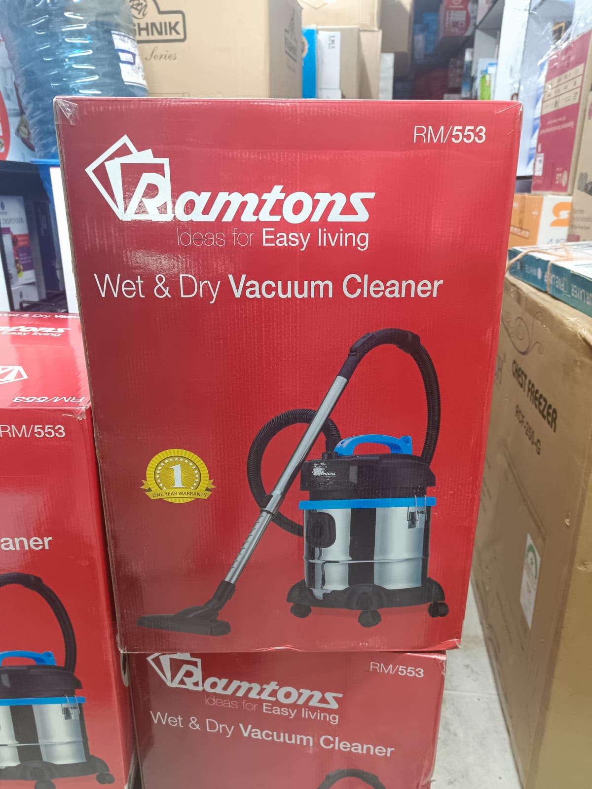 🧹⚡ RAMTONS WET & DRY VACUUM CLEANER ⚡🧹A powerful heavy-duty cleaning machine designed to handle both wet spills and dry dirt effortlessly, making cleaning faster, easier, and more efficient for home