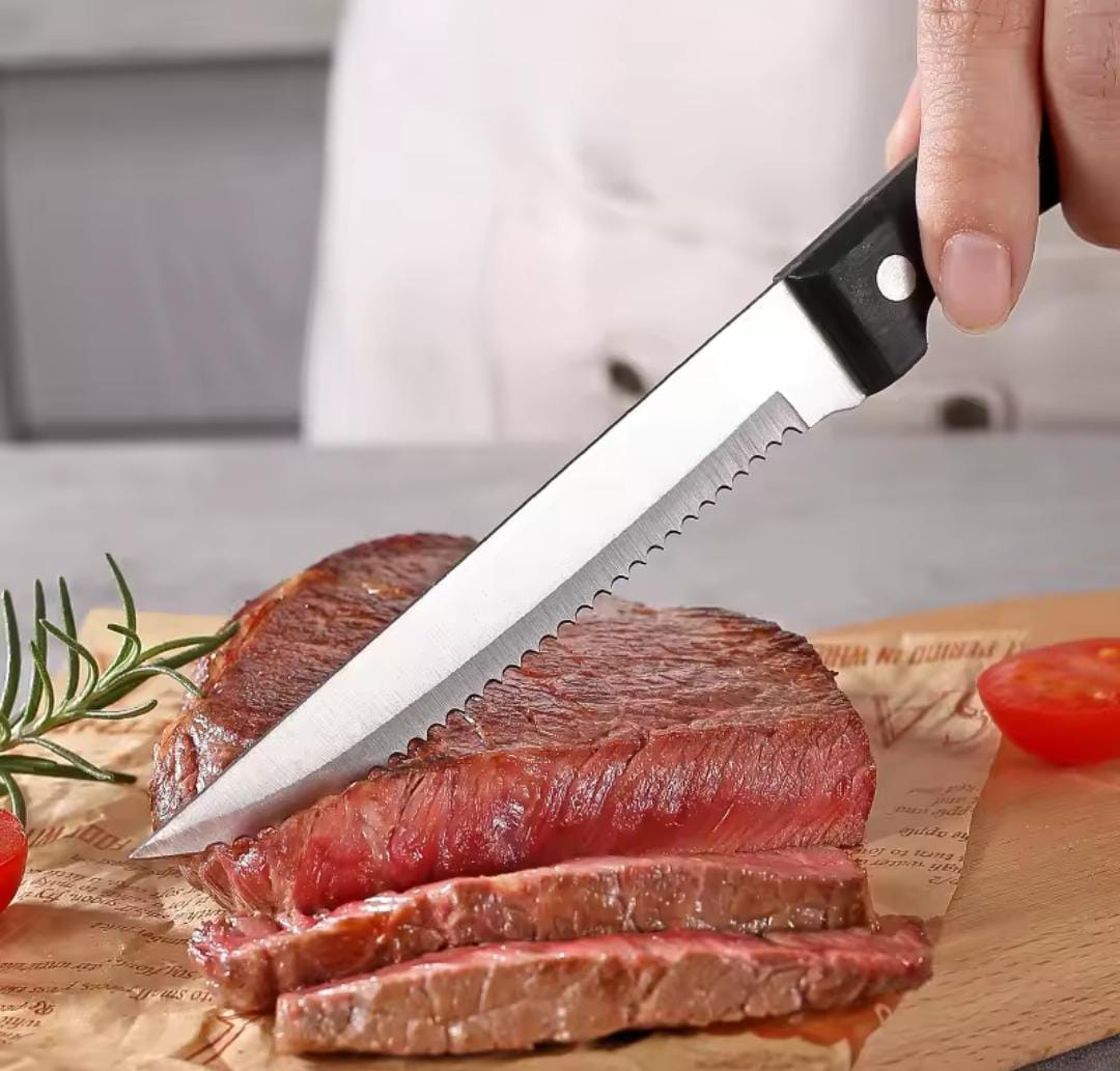6PC Knife Set STAINLESS STEEL SERRATED STEAK KNIFE ..🥳Good in..

Meat, butter spread, fruits cuts.

Comfortable handle & very sharp

22cm long

6pcs set 

set of 6*