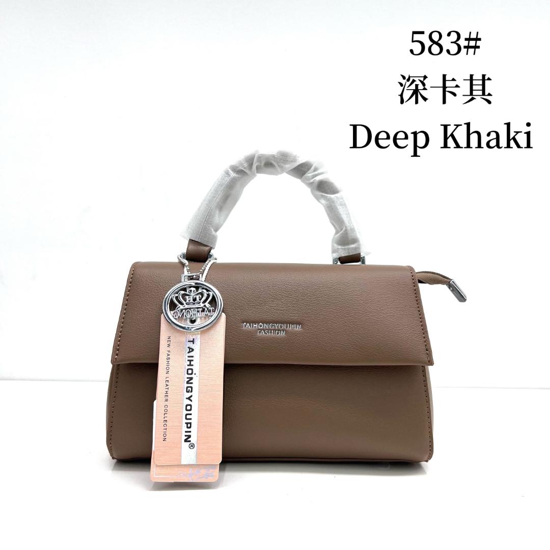 CLASSY WOMEN BAG COMES  IN VARIOUS COLOURS. HIGH FASHIONABLE BAGS WITH AN EXTRA STRAP INSIDE. READY TO ROCK KIND OF BAG.