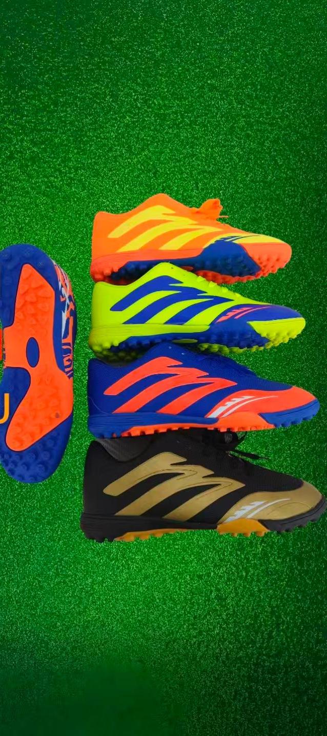 ⚽ Turf Football Trainer Soccer Boots Shoes (TF Cleats) 🔥 Control the Game Designed for artificial turf, these TF football shoes give you the grip, comfort, and style you need to perform at your best