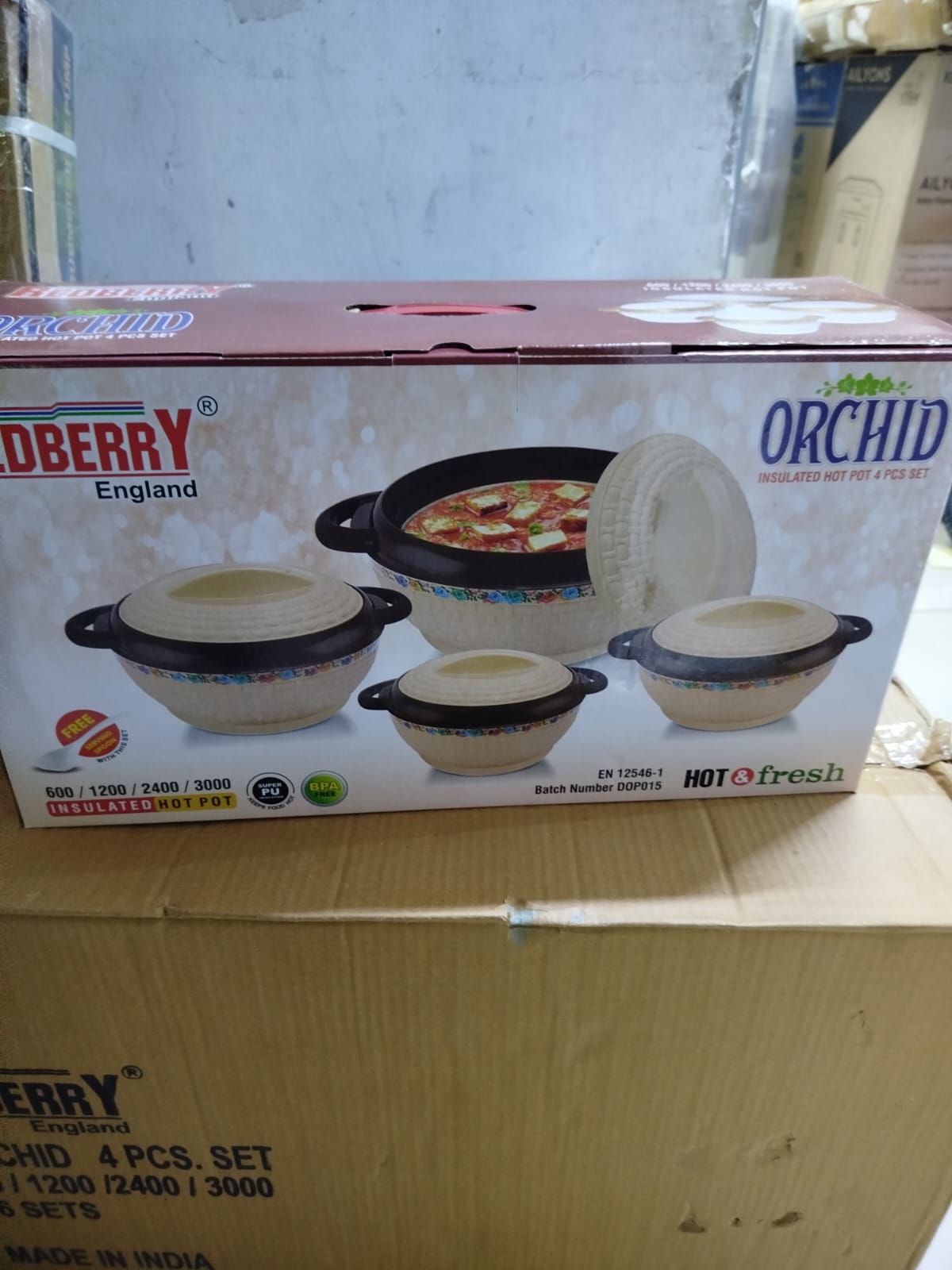 4PCS Redberry Lexur Premier Range Plastic Hotpots 🔥
Serve hot, stay stylish, and keep food fresh with this sleek set of premium hotpots—perfect for everyday meals, family gatherings, and special occa