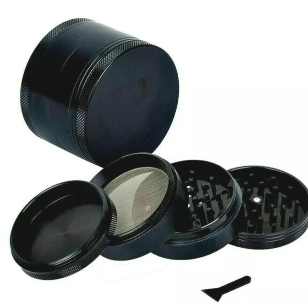 Premium  4 layer dry herbs Manual Grinder Durable, Smooth Grinding, Compact & Portable