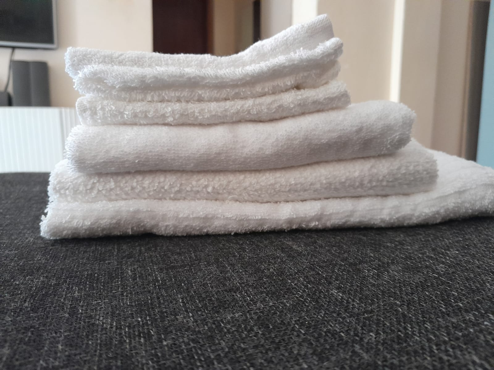 6 pc towel set- Hand towel, wash cloths, hair towel