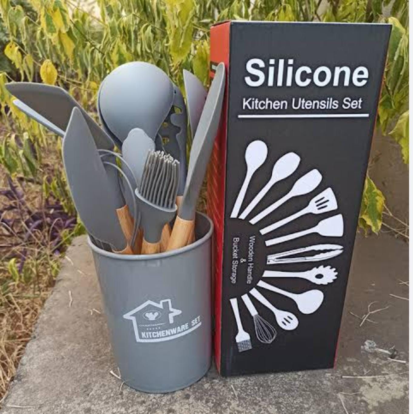 Transform the way you cook with a versatile, durable, and stylish all-in-one solution.

🍴 12PCS Silicone Spoon Set
Carefully designed to meet all your cooking, baking, and serving needs — whether you