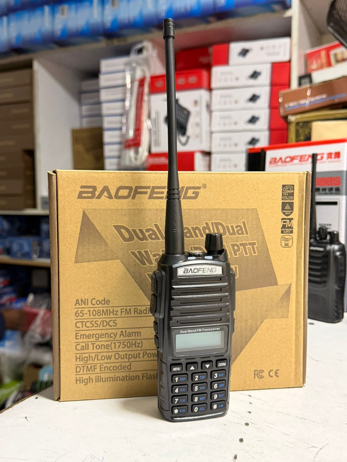 📻 Baofeng UV-82 Walkie TalkieStay connected with the powerful Baofeng UV-82 Walkie Talkie, a professional-grade communication device designed for clear, long-range, and reliable communication in any