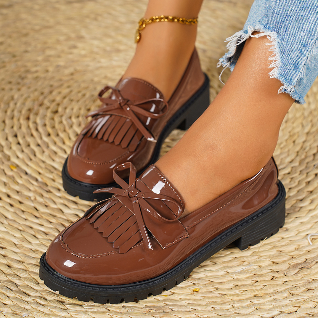 Women’s Luxury Patent Chunky Loafers | Tassel Slip-On Flat Oxford Shoes | glossy patent leather loafers. Non-Slip Sole & All-Day Comfort for Office, Casual, and Party Wear