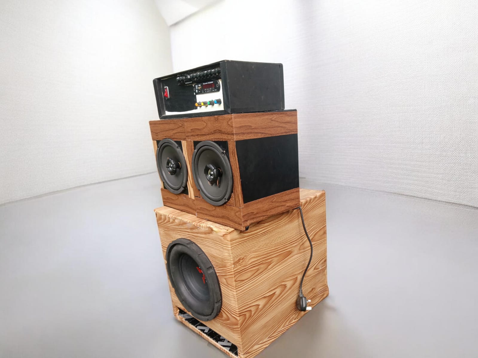 Sony Xplod 2.1 10" Sony Xplod subwoofer Boschman Equaliser Preamp Bluetooth 6.5" Woofers Speakers Bass Boost Stereo effect  Tuned cabinets Deep bass Amplifier Powerful Home Theater sound system