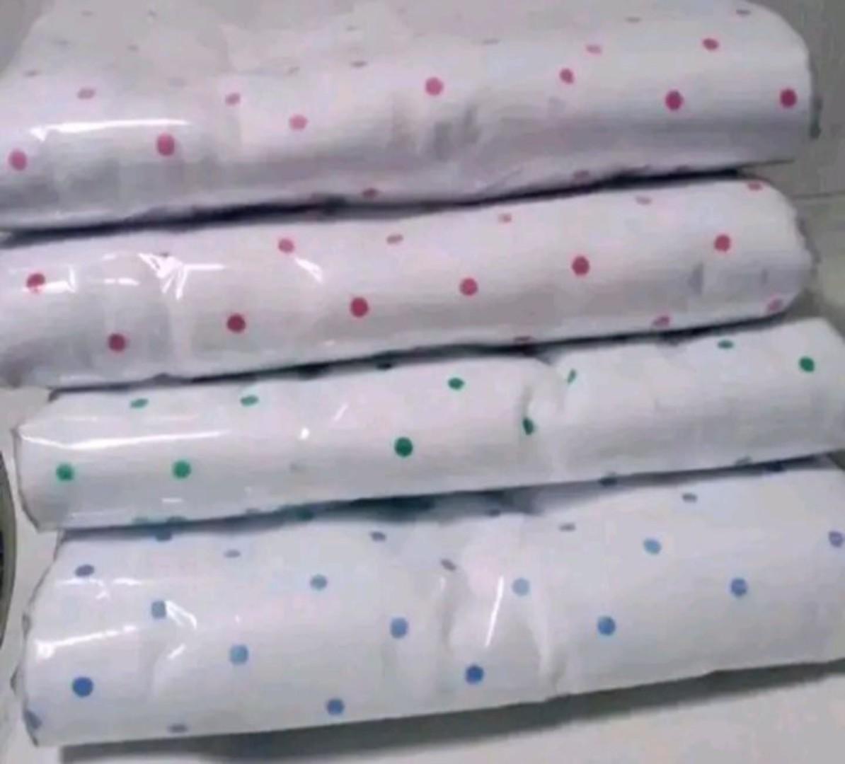 COMPLETE HOSPITAL NEWBORN RECEIVING PACKAGE::5 in 1 diapers bag+Warm woolen Baby blanket+White dotted wrapper+5 in 1 baby suit+newborn vests + 3 socks+warm baby muffins with straps+ baby mittens