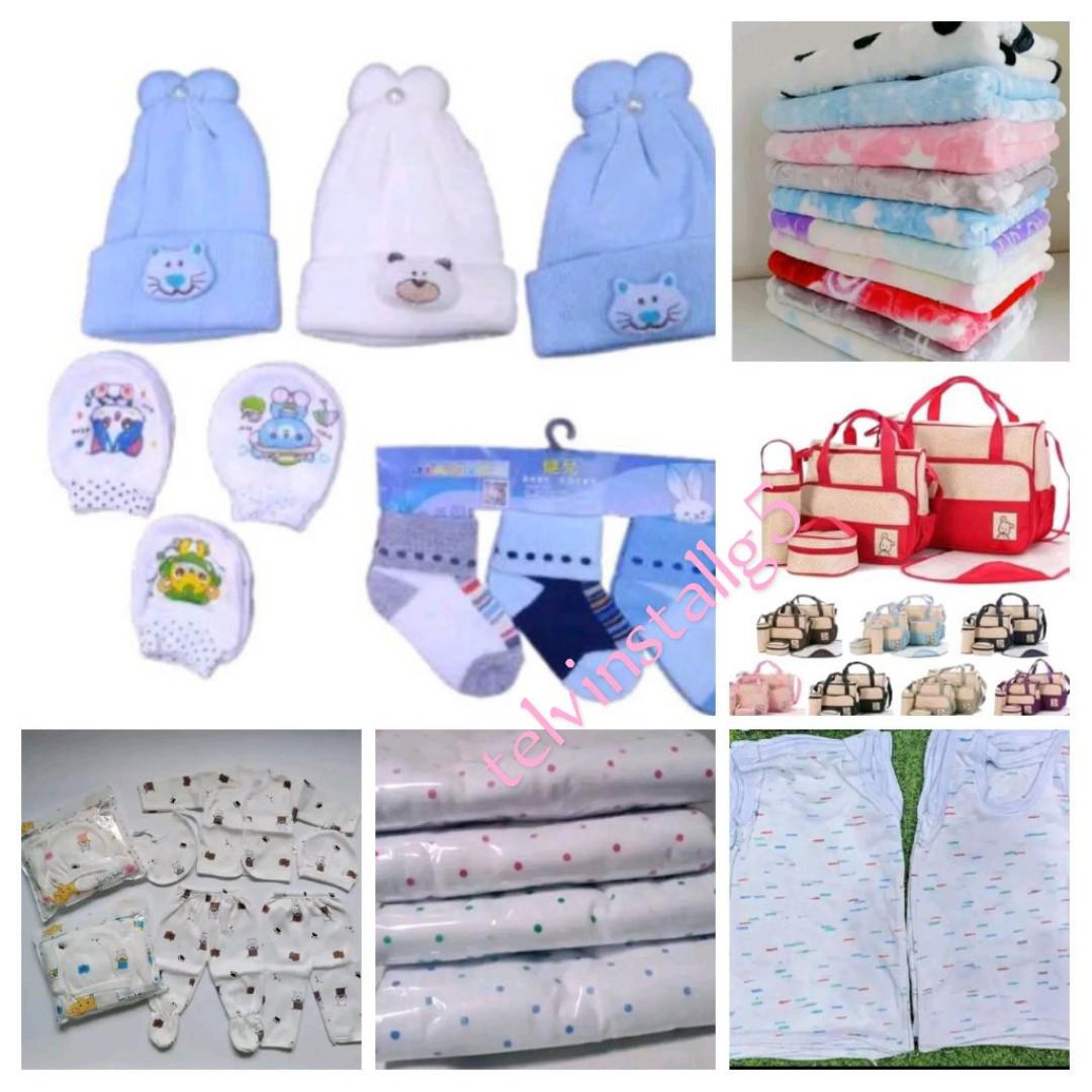 COMPLETE HOSPITAL NEWBORN RECEIVING PACKAGE::5 in 1 diapers bag+Warm woolen Baby blanket+White dotted wrapper+5 in 1 baby suit+newborn vests + 3 socks+warm baby muffins with straps+ baby mittens