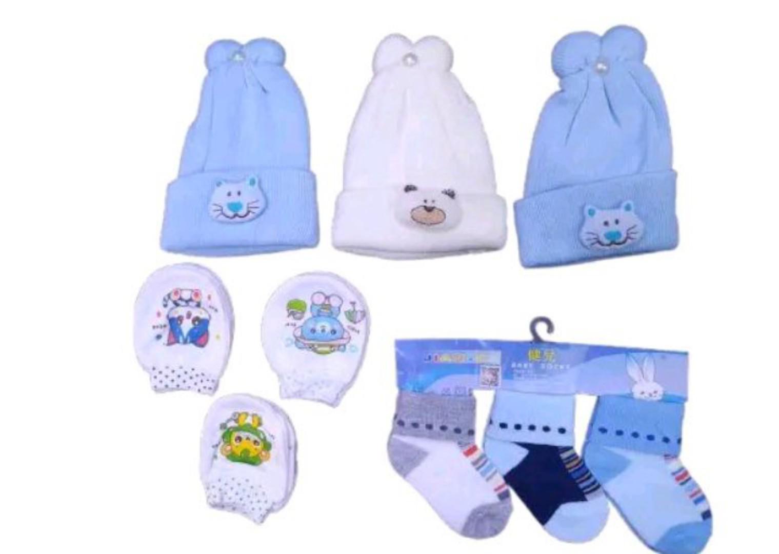 COMPLETE HOSPITAL NEWBORN RECEIVING PACKAGE::5 in 1 diapers bag+Warm woolen Baby blanket+White dotted wrapper+5 in 1 baby suit+newborn vests + 3 socks+warm baby muffins with straps+ baby mittens