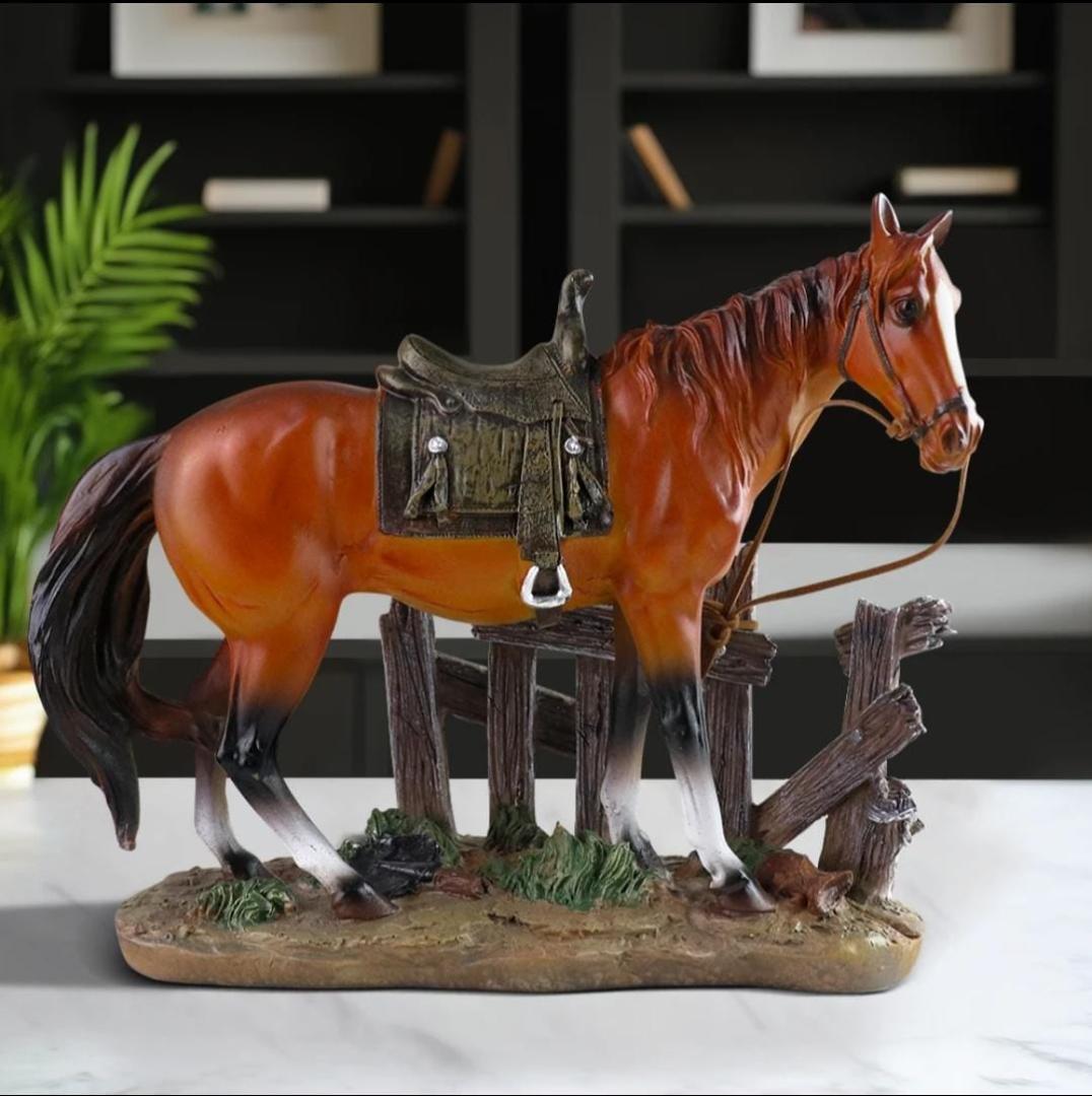 Rustic Western Horse Figurine with Fence Accent, Realistic Equestrian Stallion Statue with Saddle, Country Farmhouse Resin Sculpture for Living Room Shelf, Mantel, and Office Desktop Decor