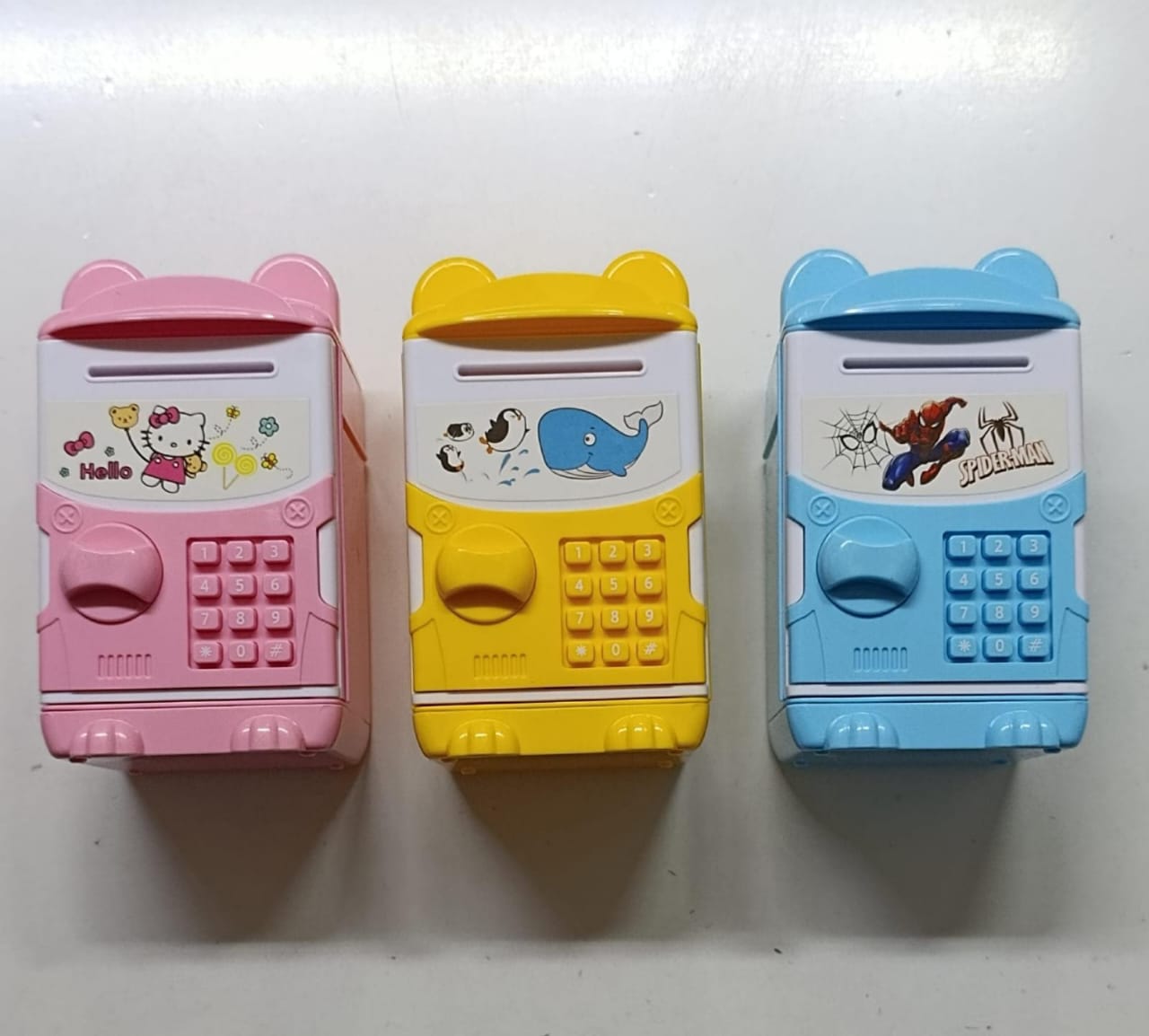 Manual Mini Kids Home Bank – Cash Coins Saving Box ATM Piggy Bank with Key Lock, Mini Safe Deposit Box, Note & Coin Counter Storage, Child Gift 13.7×8×7cm Durable Secure Money Organizer