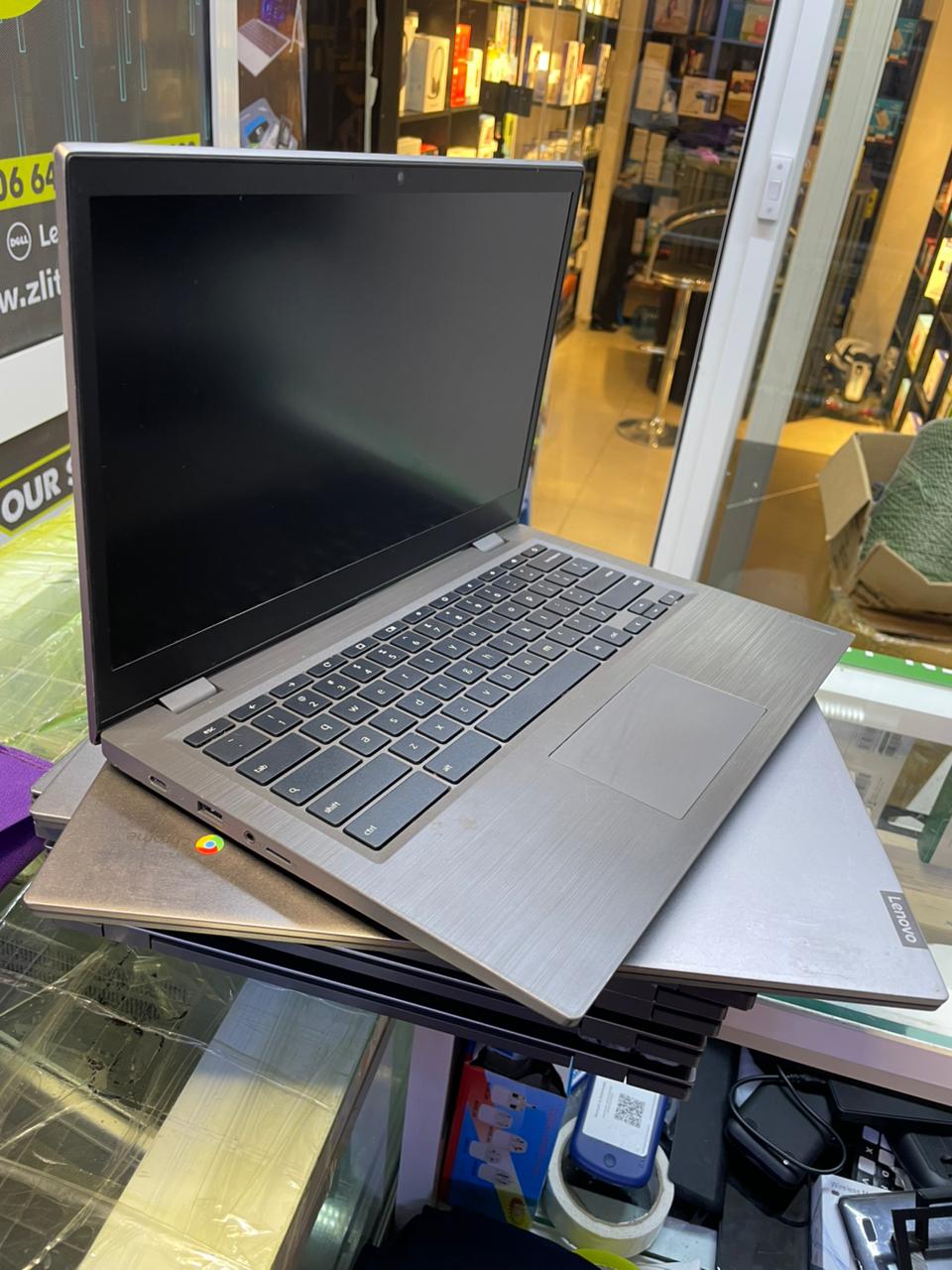 Lenovo 14e Chromebook 14” Touchscreen (32GB)
🔥 Key Specs
Display: 14-inch Full HD (1920×1080) IPS Touchscreen
Processor: AMD Dual-Core (A4 / 3015Ce depending on model)
RAM: 4GB DDR4
Storage: 32GB eMM