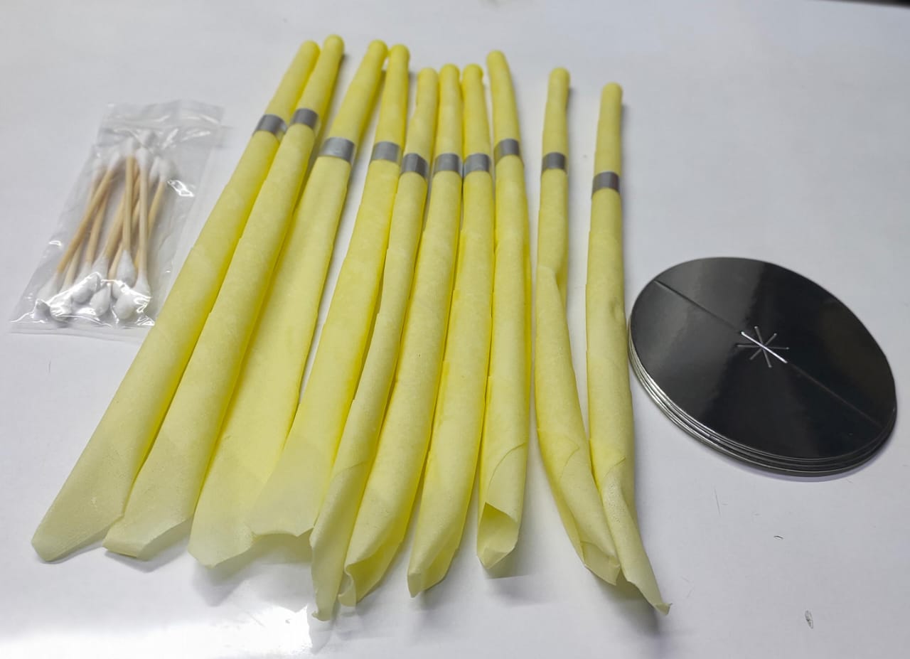 Earwax Removal kit, Beeswax Cotton Soft Safe Regulates Body Balance Fatigue Relief Wax Remover Kit 10pcs Ear Wax Candle Cotton Swab Ear Care Protective Disk for Home Beauty Salon