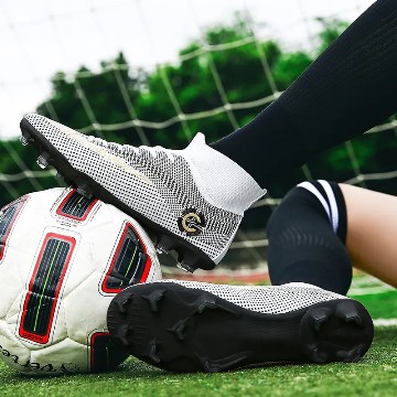 MERCURIAL SOCCER SHOES SIZE EU41 (SMALL FIITTING)-  COLOUR WHITE.
-High Ankle Football Sneakers.
-Knitted Fabric with Leather Uppers and a Stylish Design suitable for athletic activities.
-Breathable.