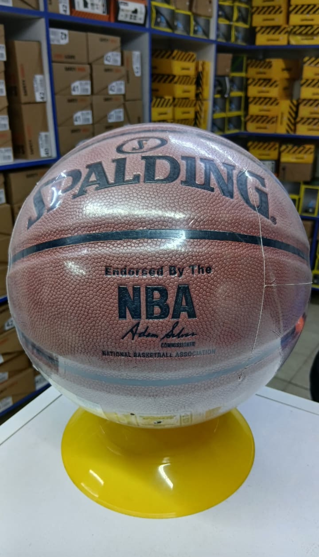 NBA ENDORSED FIBA BASKETBALL//SPALDING ORIGINAL BASKETBALL