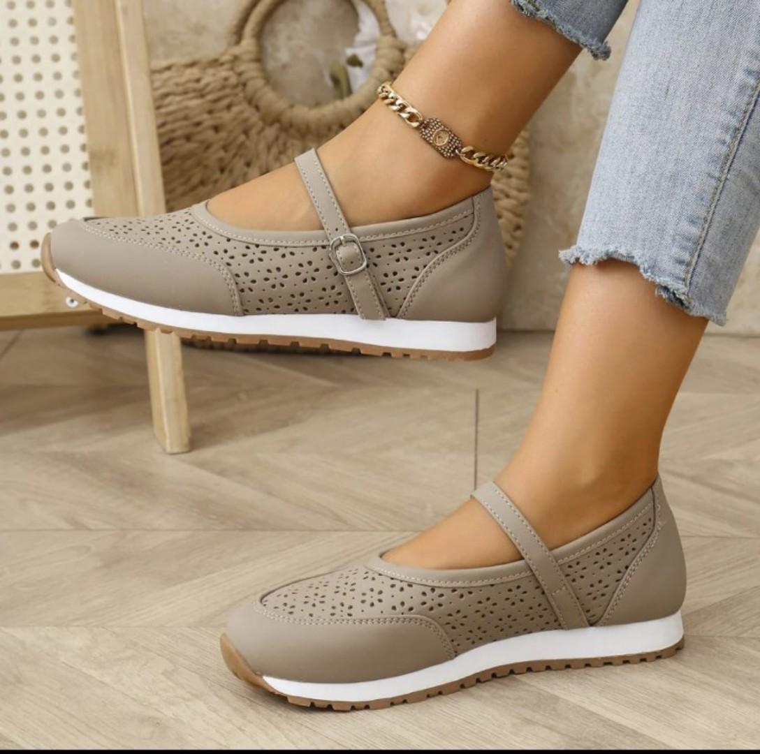 LADIES BREATHABLE/PERFORATED FLATS