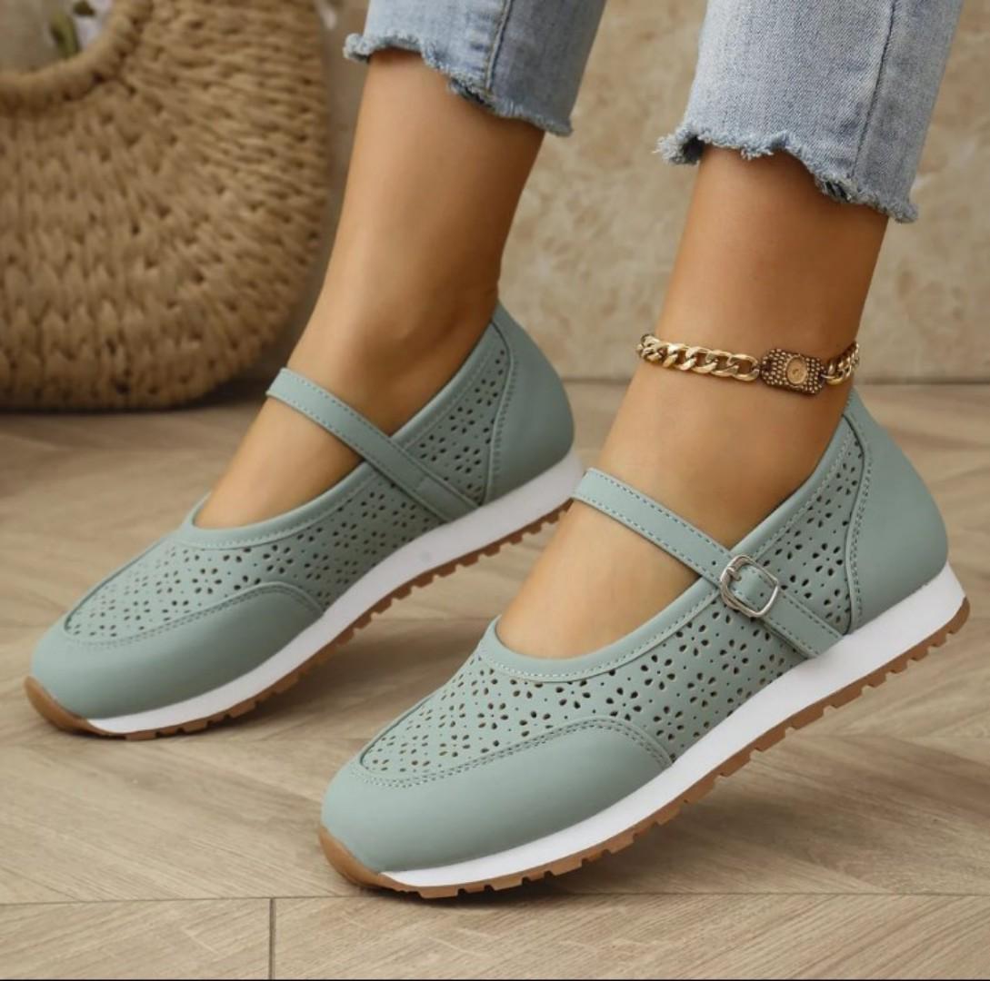 LADIES BREATHABLE/PERFORATED FLATS