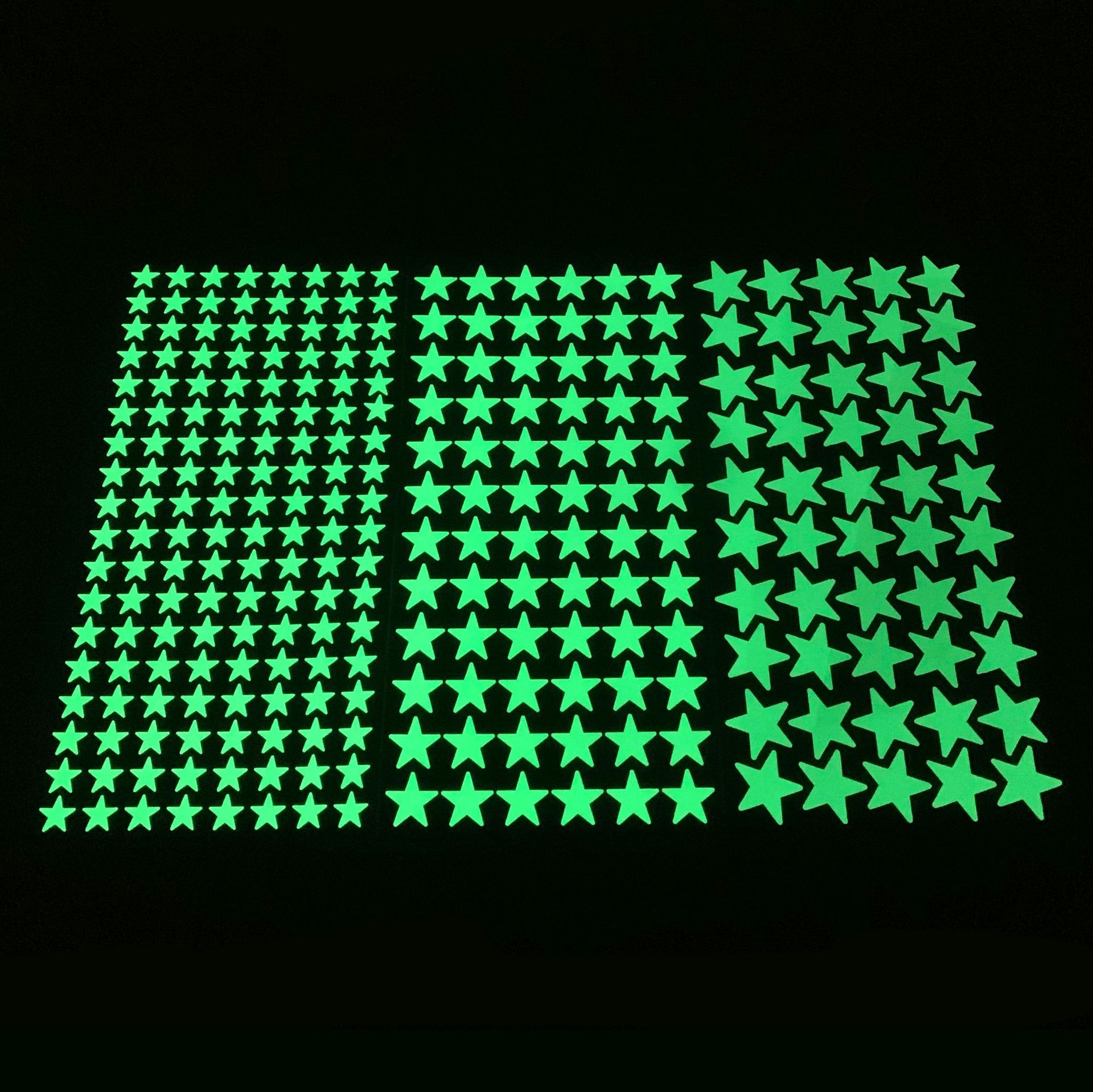 Glow-in-the-dark star wall stickers for living room and bedroom light switches; children's polka dot and heart DIY creative glow-in-the-dark stickers.