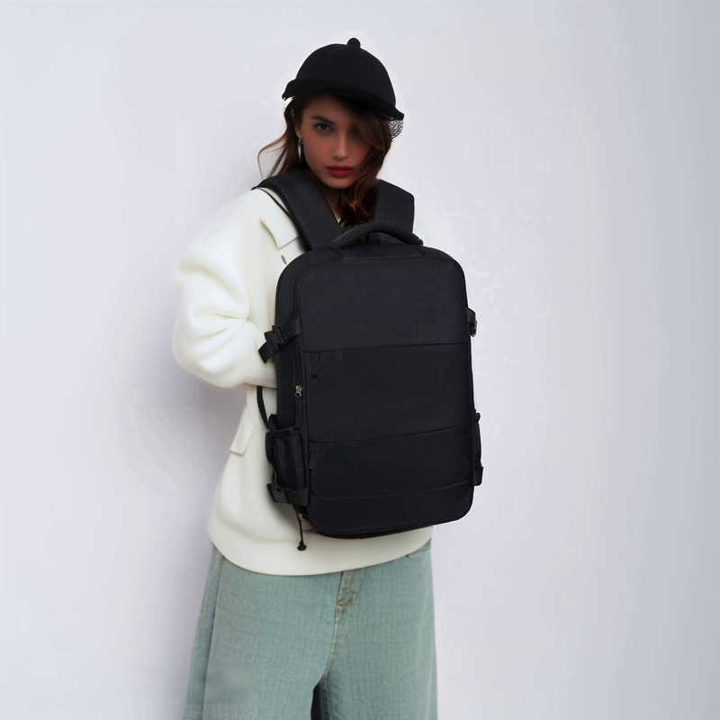 Casual Lightweight Large Capacity Oxford Cloth Backpack for Business Travel And Computer Storage Comfortable Padded Strap