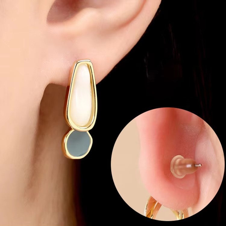 100Pcs Clear Invisible Earlobes Protective Stickers For Stretched Ear Lobes And Relieve Strain From Heavy Earrings