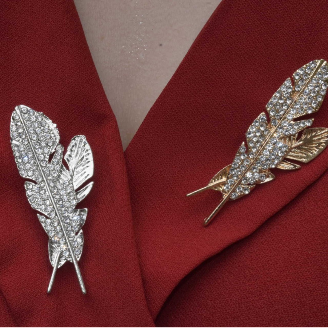 Temperament Elegant Full Rhinestone Hollow Feather Brooch Men's Classic Brooch Set Lapel Pin Jewelry Luxury Accessories A-1701