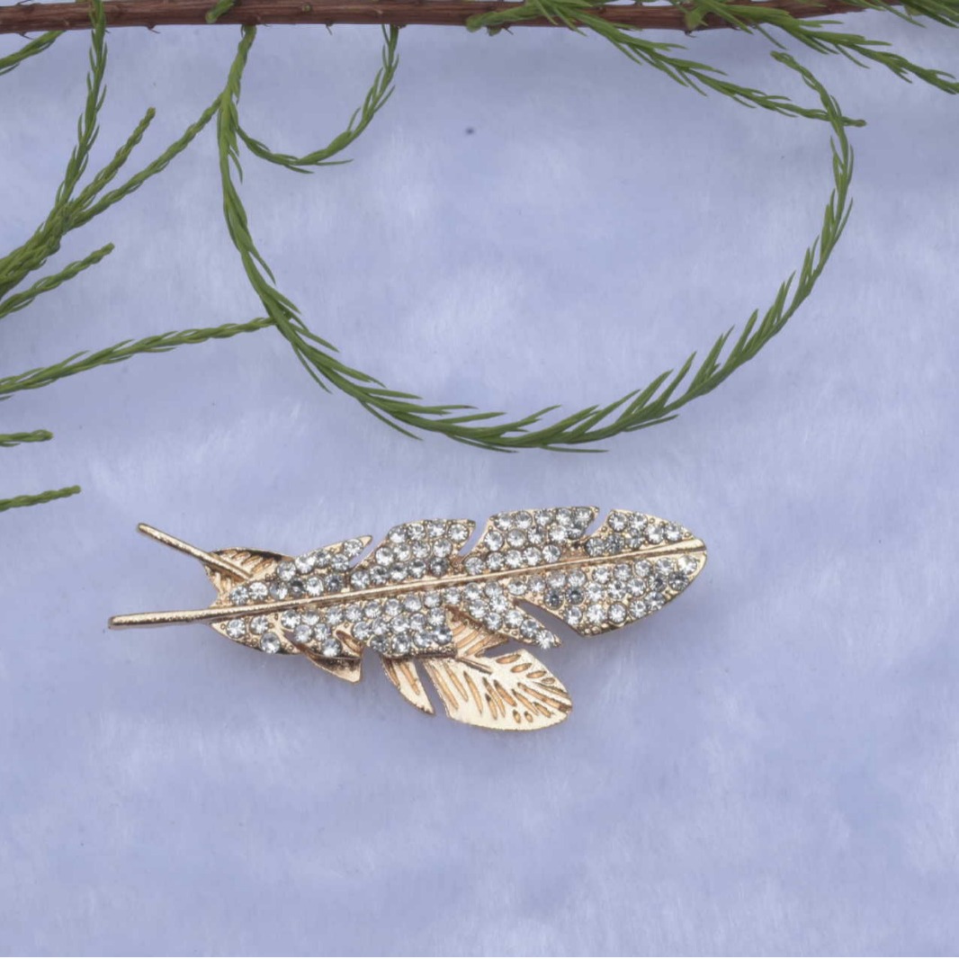 Temperament Elegant Full Rhinestone Hollow Feather Brooch Men's Classic Brooch Set Lapel Pin Jewelry Luxury Accessories A-1701