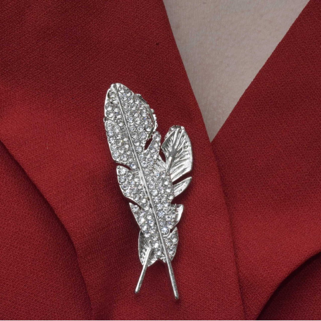 Temperament Elegant Full Rhinestone Hollow Feather Brooch Men's Classic Brooch Set Lapel Pin Jewelry Luxury Accessories A-1701