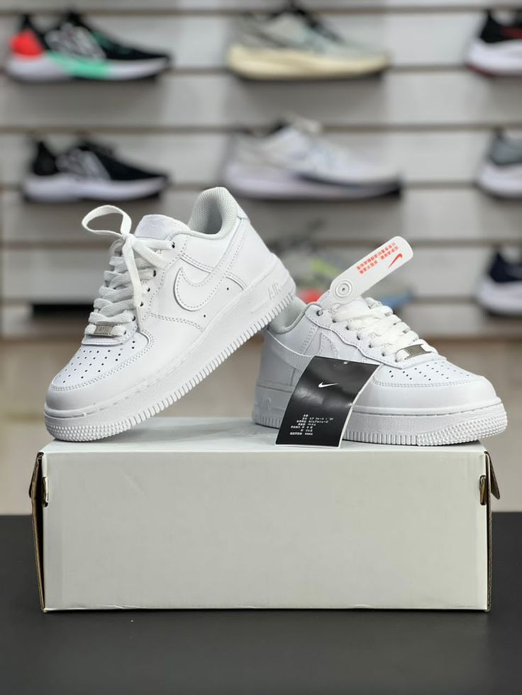 🔥 KIDS Air Force 1 Customized
White, with a fashionable, Classy fit. Best shop for Jordans, Airforce, KIDS SNEAKERS. KIDS Airfoce 1 customized, KIDS JORDAN, KIDS SHOES