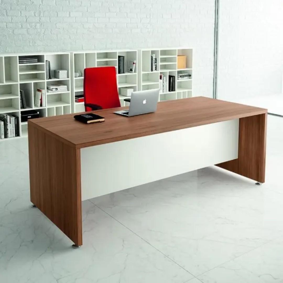 Large Executive Office Desk 145cm - Modern Management Workstation Table - Professional CEO/Manager/Boss Furniture - Woodgrain Top with White Modesty Panel