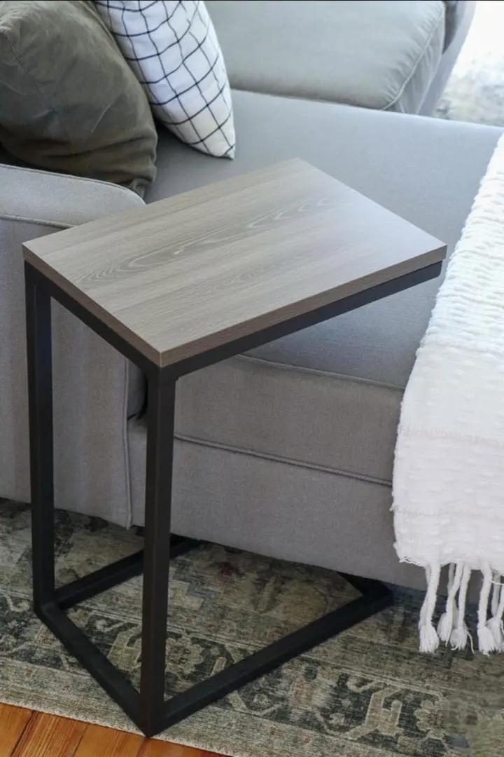 Bedside c table. loft style metal frame with wooden top. Nordic Industrial C-Shape End Table with Slim Metal Frame