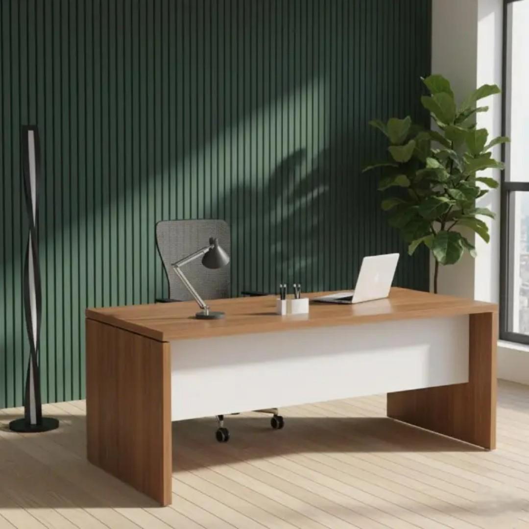 Large Executive Office Desk 145cm - Modern Management Workstation Table - Professional CEO/Manager/Boss Furniture - Woodgrain Top with White Modesty Panel