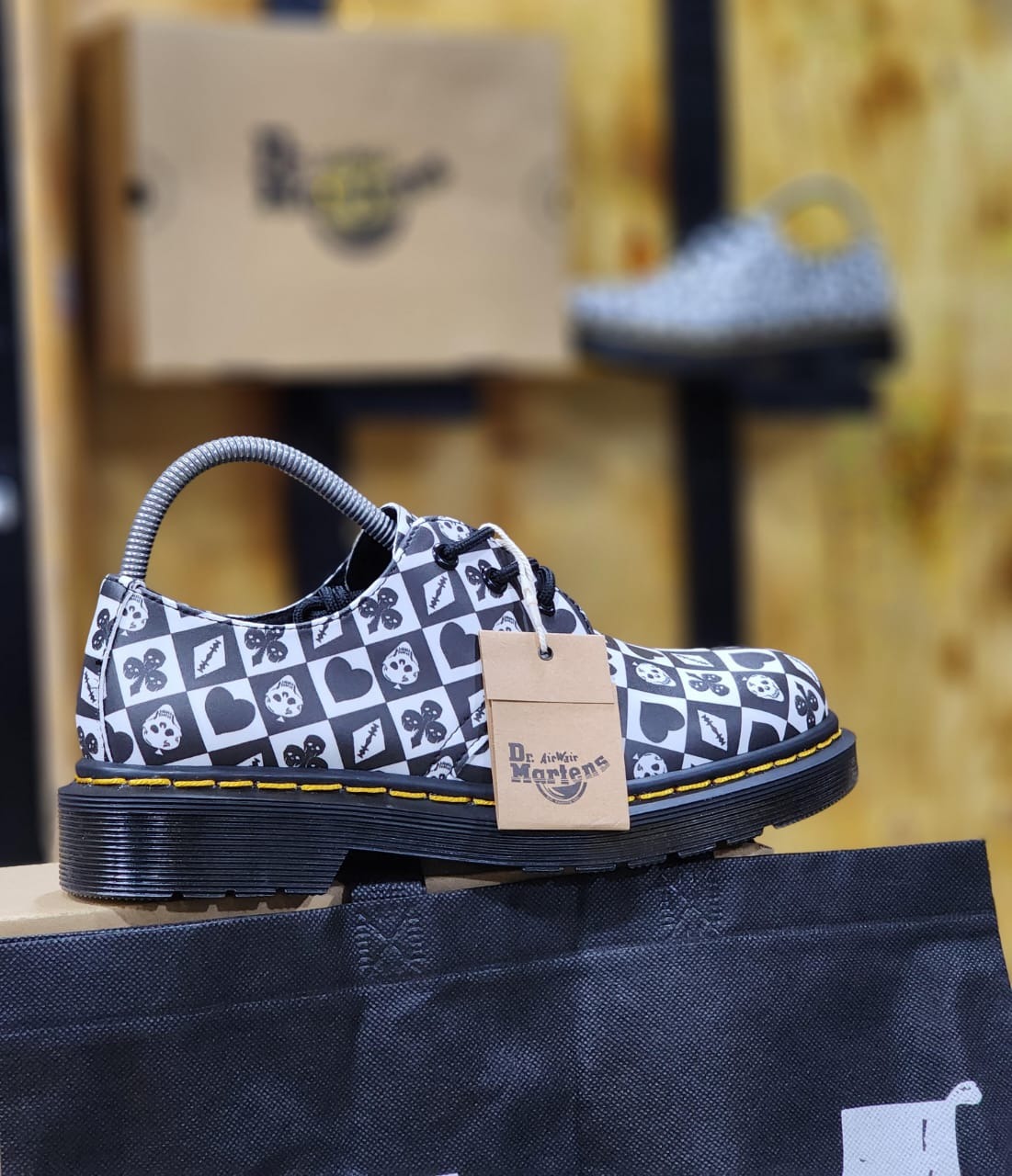 🔥 Quality Dr. Martens Unisex Platform Oxford Shoes – Black Chunky Sole Lace-Up Casual Shoes | Trendy Gothic Streetwear Platform Loafers | Comfortable Thick Sole Fashion Sneakers for Women |