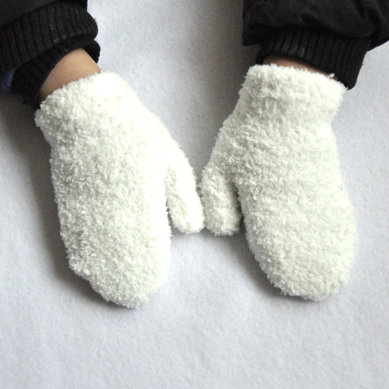 Knitted gloves mitten Baby Winter Gloves Infant baby mittens For Boy Girls Soft Warm Full Finger Gloves child mittens