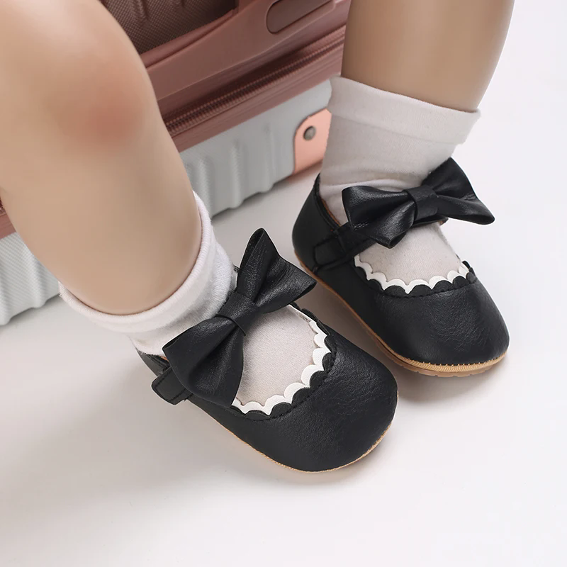2026Black Fashion Newborn Party Princess Shoes Boys And Girls' First Step Walking Shoes Rubber Soled Anti Slip Baby Shoes 0-18M