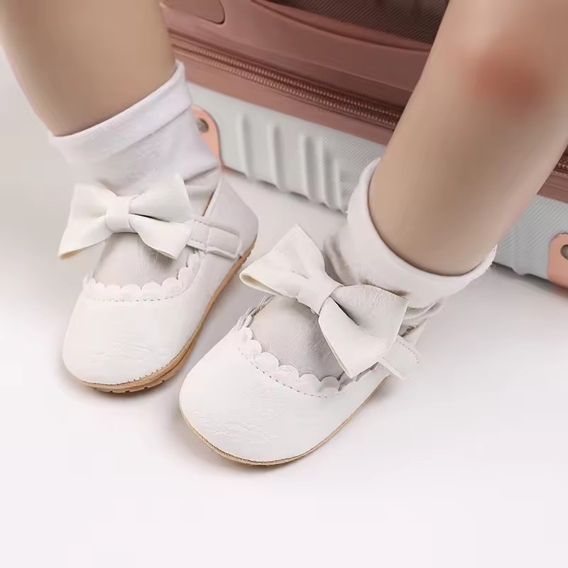 2026Black Fashion Newborn Party Princess Shoes Boys And Girls' First Step Walking Shoes Rubber Soled Anti Slip Baby Shoes 0-18M