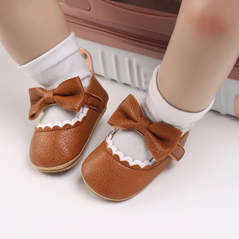 2026Black Fashion Newborn Party Princess Shoes Boys And Girls' First Step Walking Shoes Rubber Soled Anti Slip Baby Shoes 0-18M
