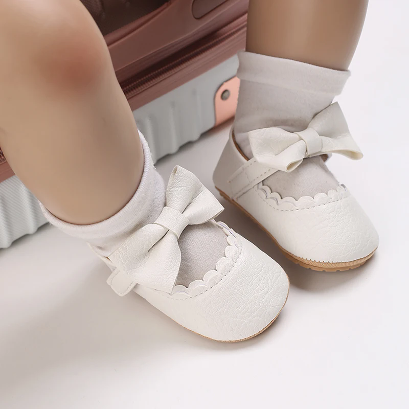2026Black Fashion Newborn Party Princess Shoes Boys And Girls' First Step Walking Shoes Rubber Soled Anti Slip Baby Shoes 0-18M