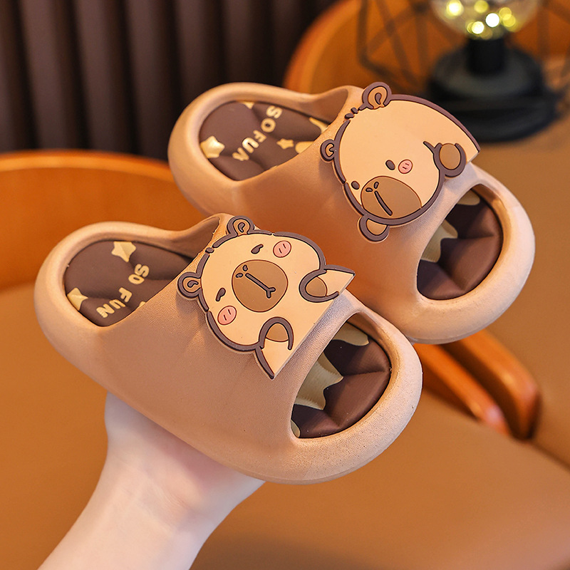 Boys' Shoes Kid Capybara Summer Kids Slippers Anti-Slip Cute Boys Girls Home Bath Slippers for Toddler & Big Children Outdoor Slippers