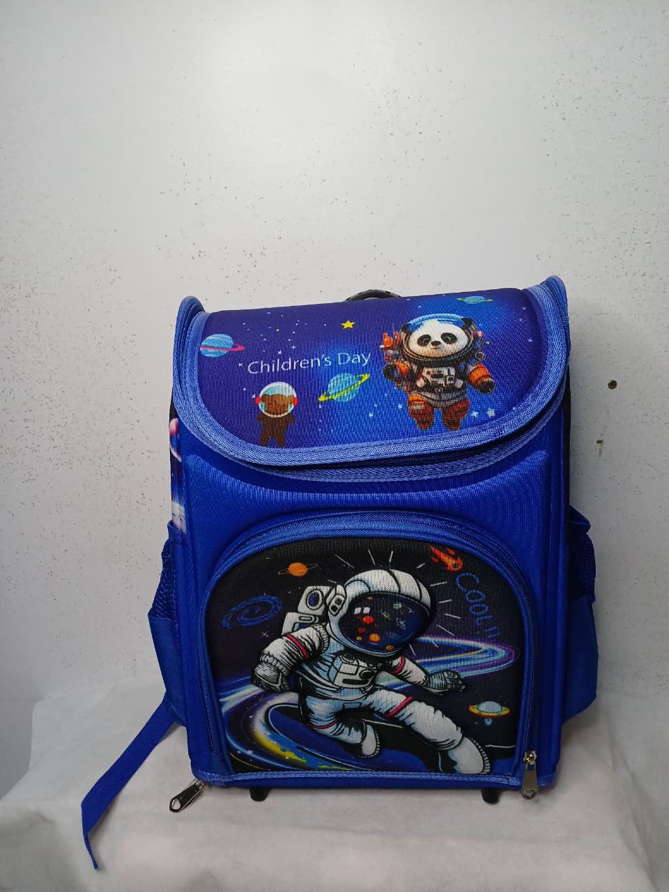 Back to school offer 🚀 Kids Space Adventure Backpack – Fun, Durable & Spacious School Bag 🎒.Unique astronaut & space-themed design kids love.Strong, durable material for everyday use.Side pockets