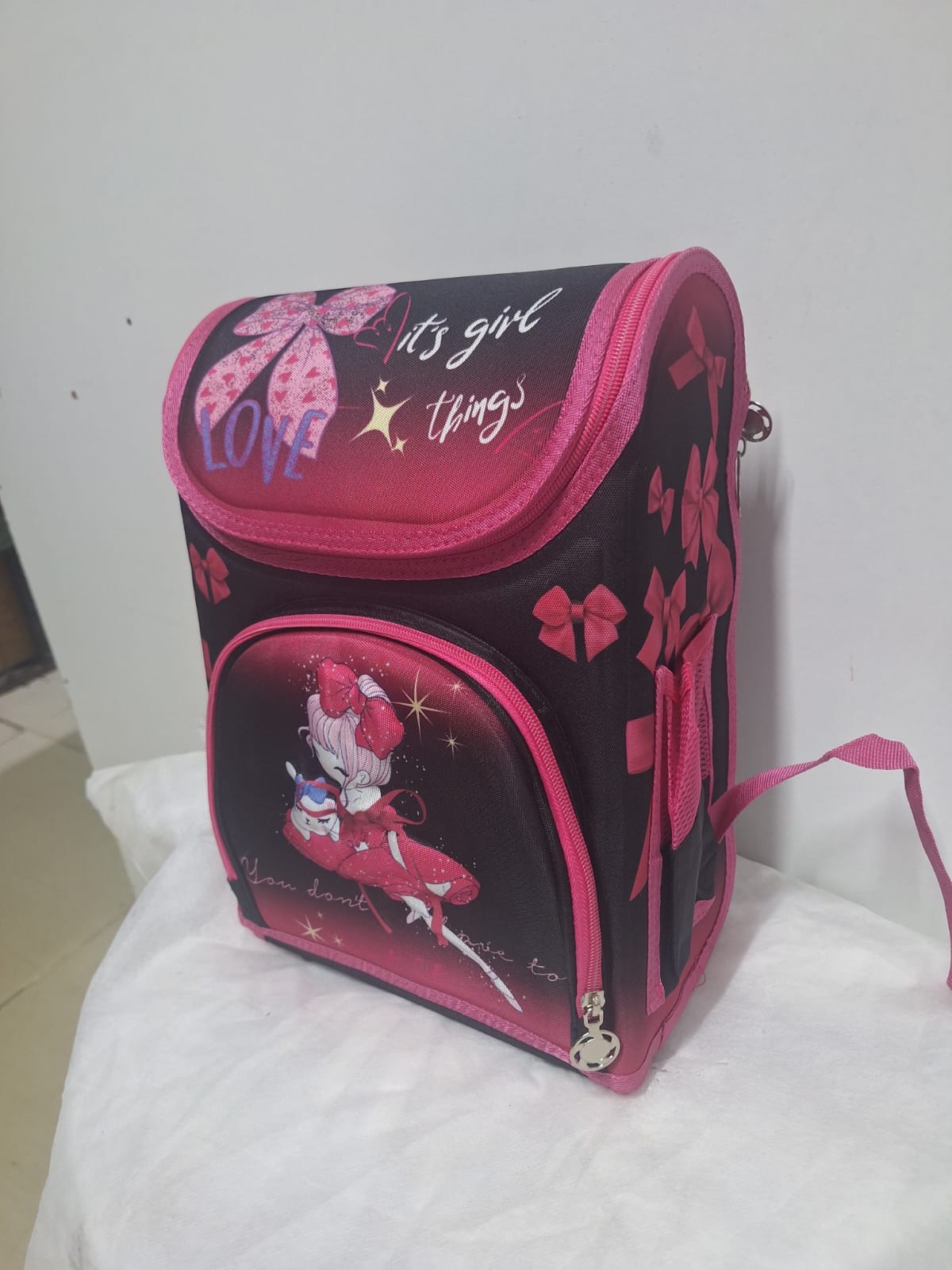 Back to school offer 🚀 Kids Space Adventure Backpack – Fun, Durable & Spacious School Bag 🎒.Unique astronaut & space-themed design kids love.Strong, durable material for everyday use.Side pockets
