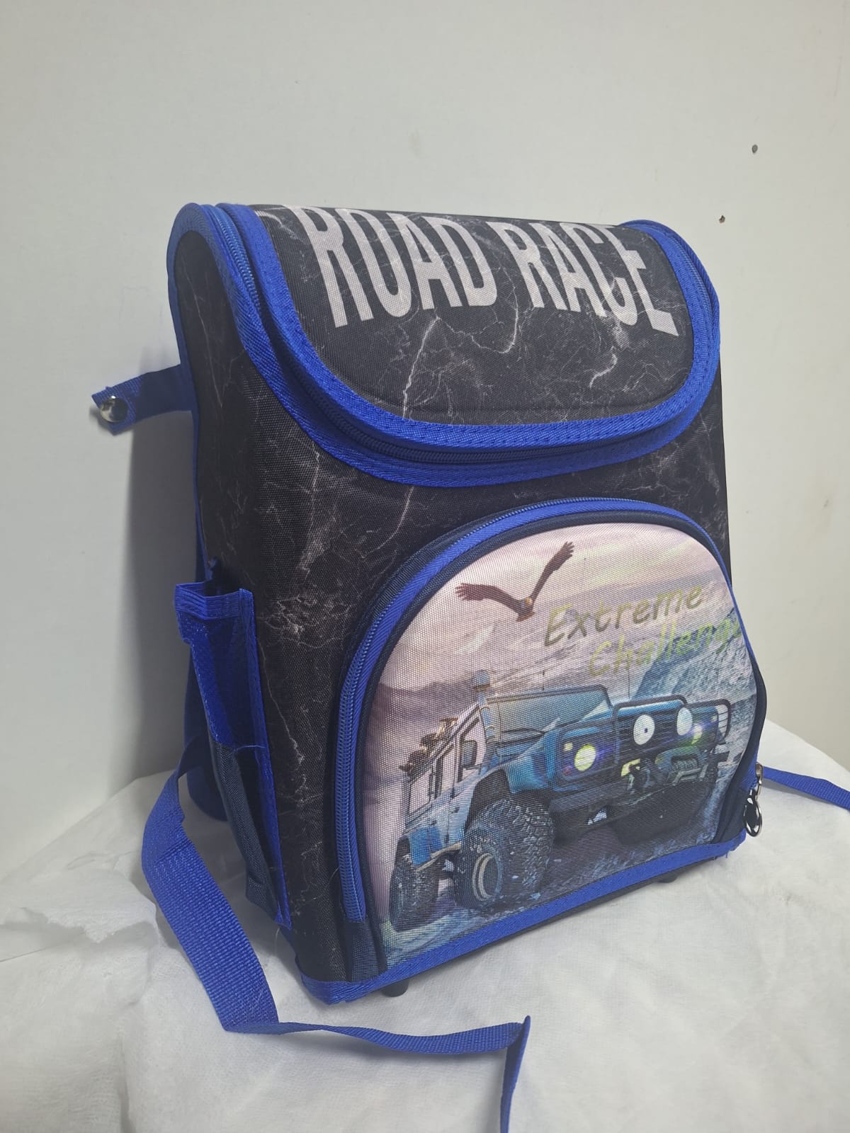 Back to school offer 🚀 Kids Space Adventure Backpack – Fun, Durable & Spacious School Bag 🎒.Unique astronaut & space-themed design kids love.Strong, durable material for everyday use.Side pockets