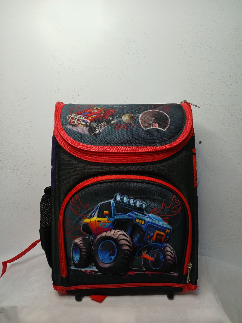 Back to school offer 🚀 Kids Space Adventure Backpack – Fun, Durable & Spacious School Bag 🎒.Unique astronaut & space-themed design kids love.Strong, durable material for everyday use.Side pockets