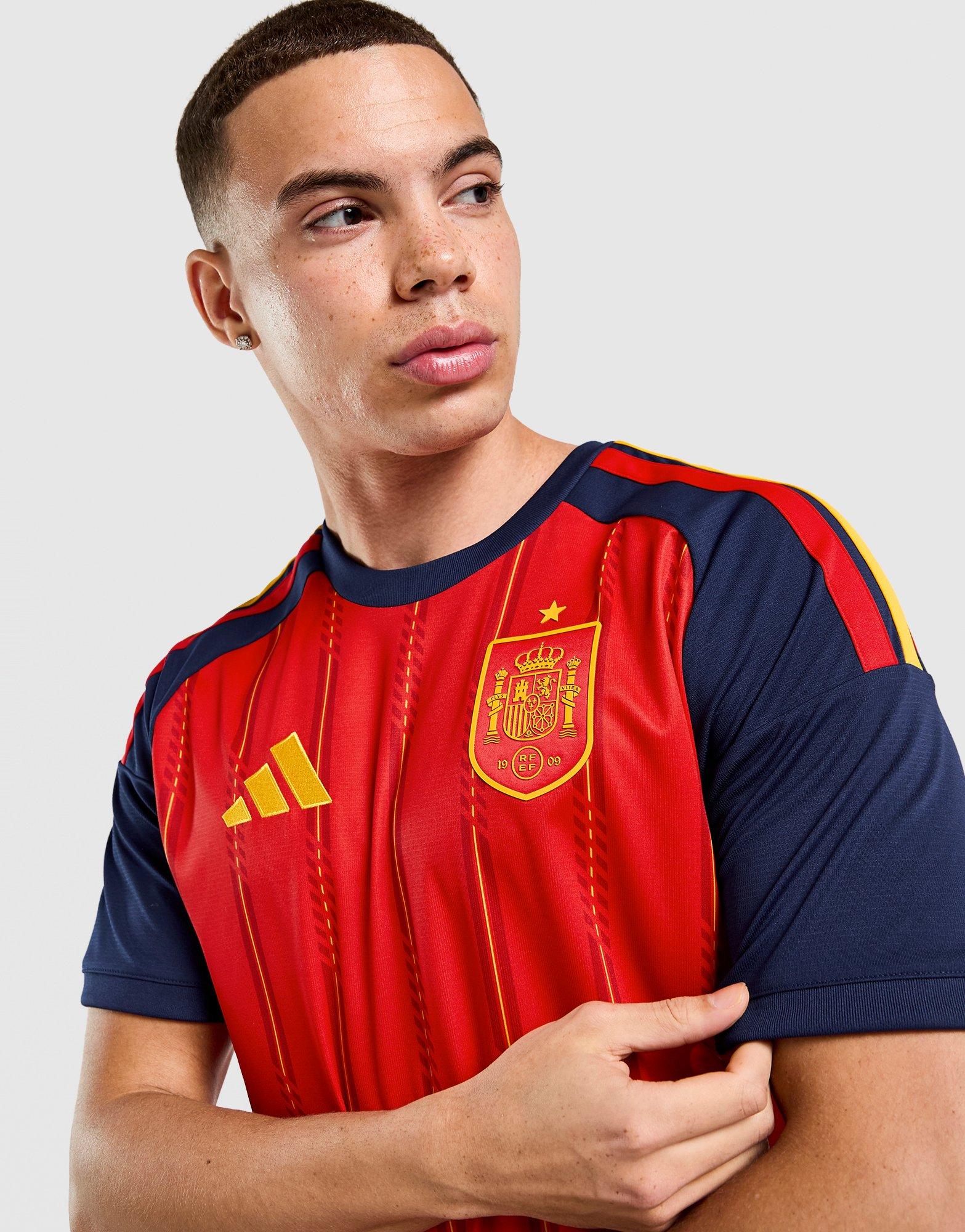 ❤️ ROYAL FURY • WORLD CUP 2026 🇪🇸 Spain Fan Jersey – Bold Red Football Kit ⚽ Breathable Sports Wear 🔥 Premium Replica Edition