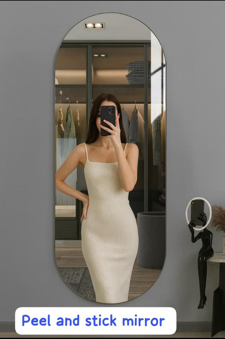 RESTOCKED‼️🔥Classic Oval Peel & Stick Mirror - Unbreakable, 30x20 cm, Easy Install, Ideal for Bathroom & Bedroom✨Unbreakable Mirror is a stunning addition to any space, crafted from high-quality mate