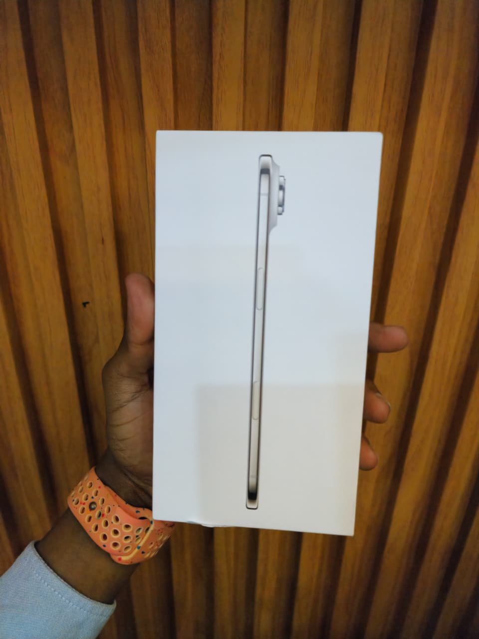 iPhone 17 Air is Apple’s thinnest iPhone ever, combining a sleek titanium design with flagship A19 Pro performance.