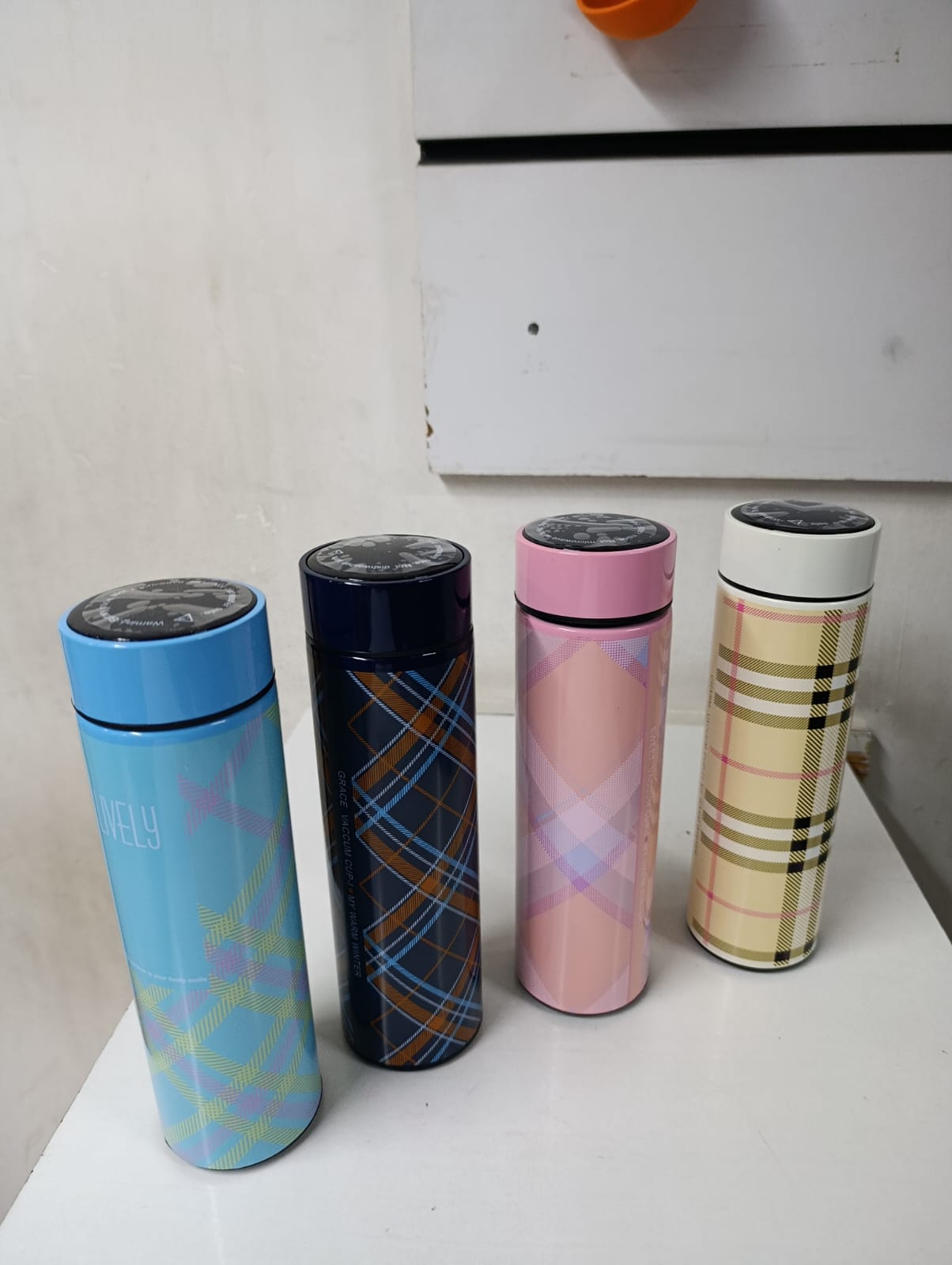 500ml Double Wall LED Vacuum Flask Fruit Infuser  Travel Thermosleak-proof screw cap prevents backpack spills while ergonomic curved grip fits tiny hands perfectly and wide mouth