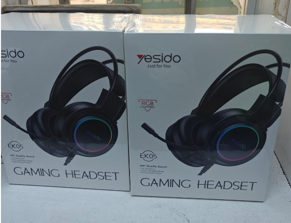 Yesido EK05 RGB VR Gaming Headset – Wired Stereo Gaming Headphones with Noise Great Reduction Mic & LED Lighting for PC, PS4 & Laptop